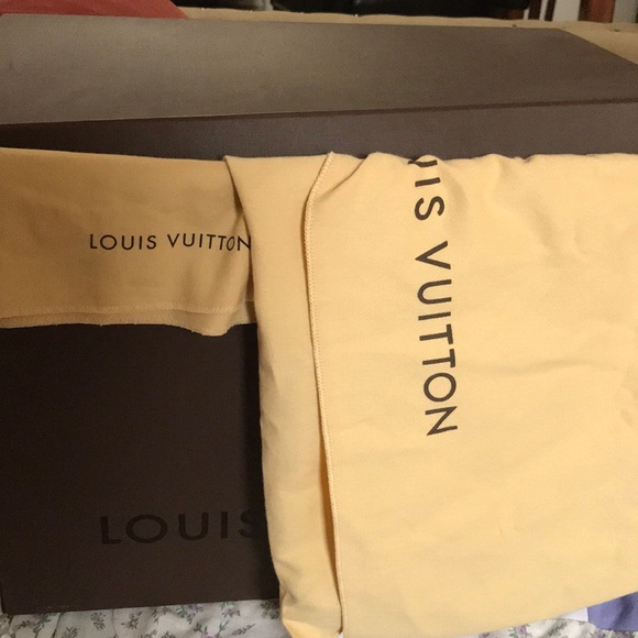 Louis Vuitton Alma mm - Picture 6 of 8